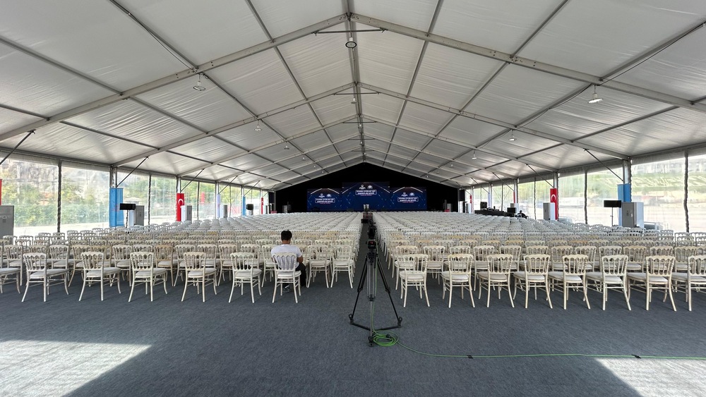 Parkour Grass Area - Gallery Image