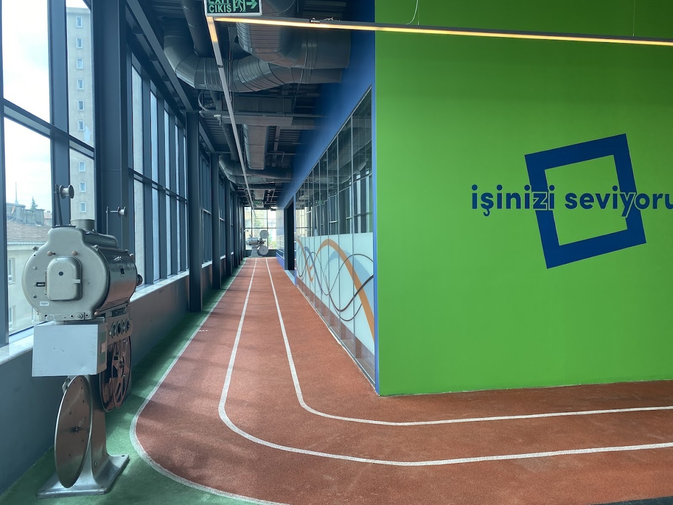 Open Seminar Space - Gallery Image