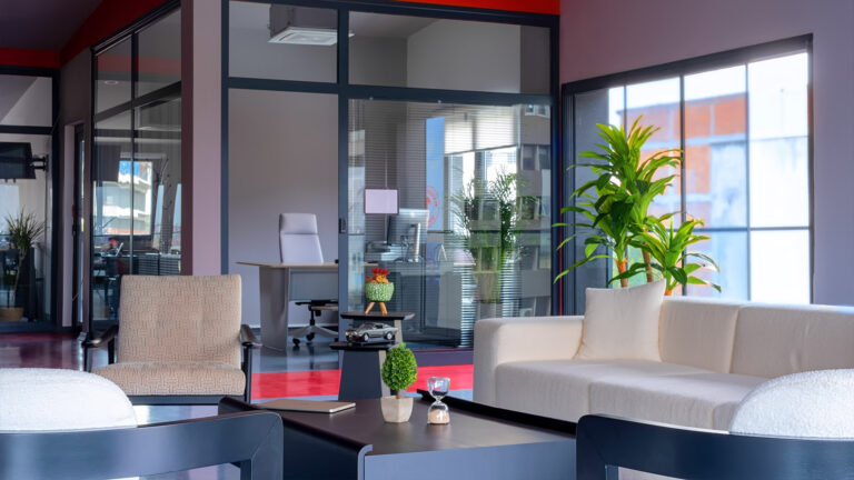 W'Share Meeting Room - Gallery Image