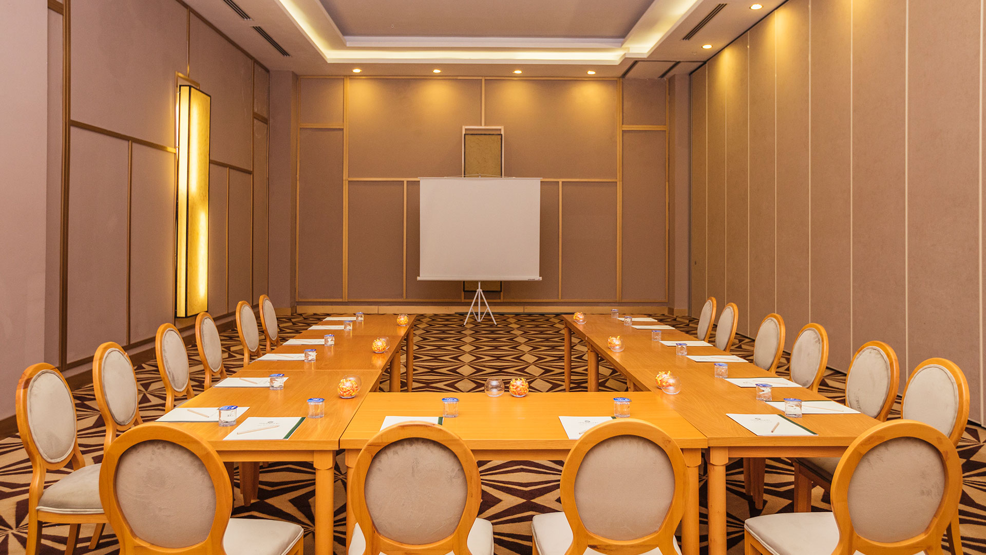 Idryon Meeting Room - Gallery Image