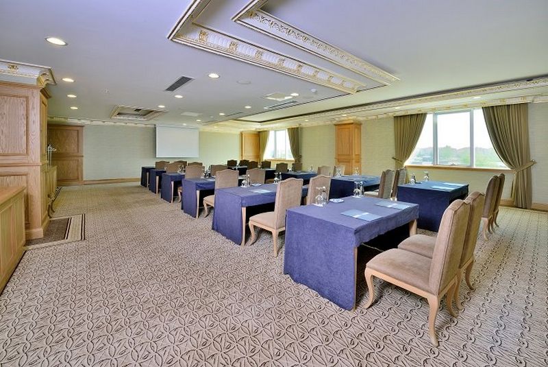 Daisy Meeting Room - Room Image