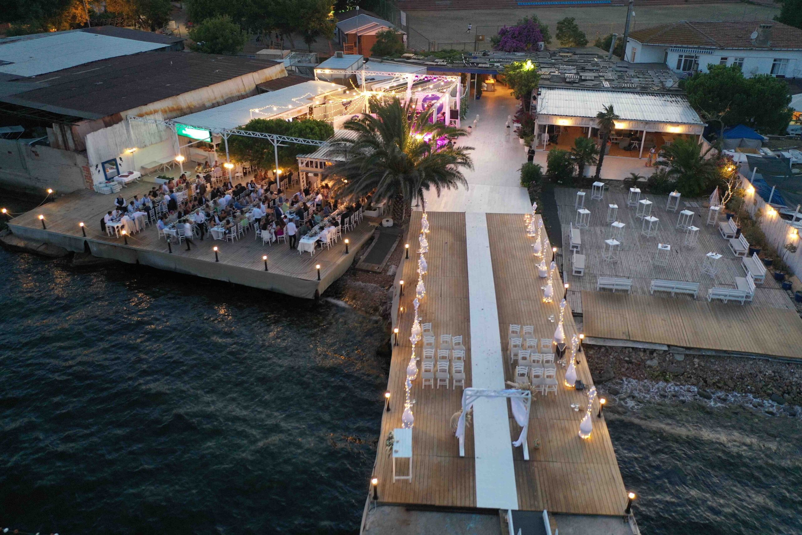 Teos Kınalıada Beach & Restaurant