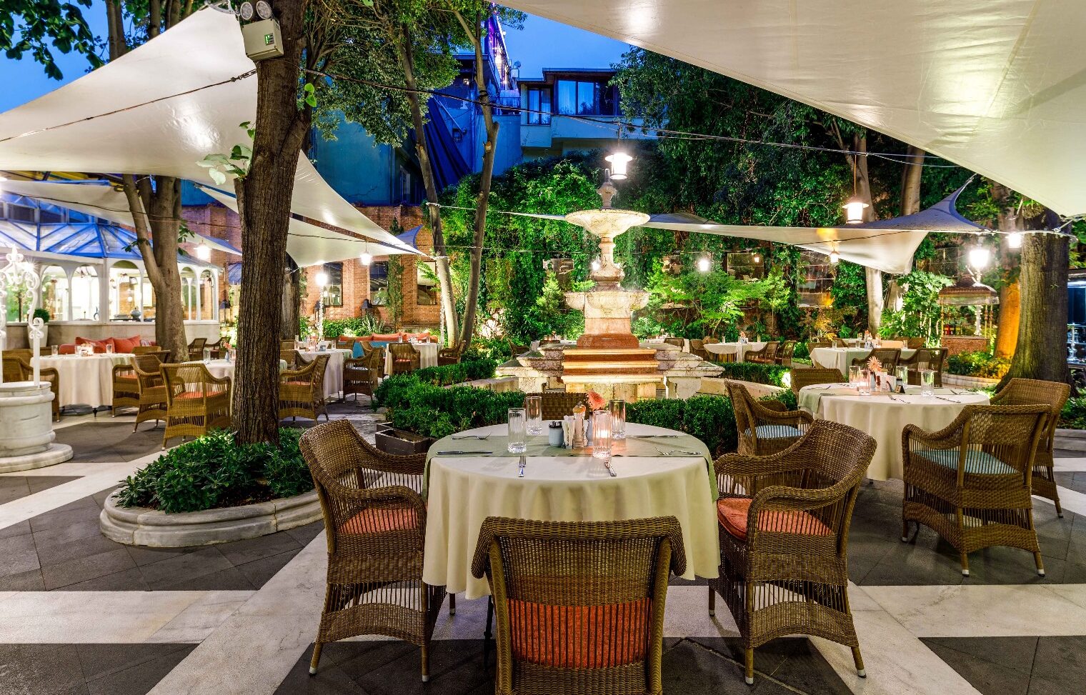 Hagia Sofia Mansions İstanbul, Curio Collection By Hilton